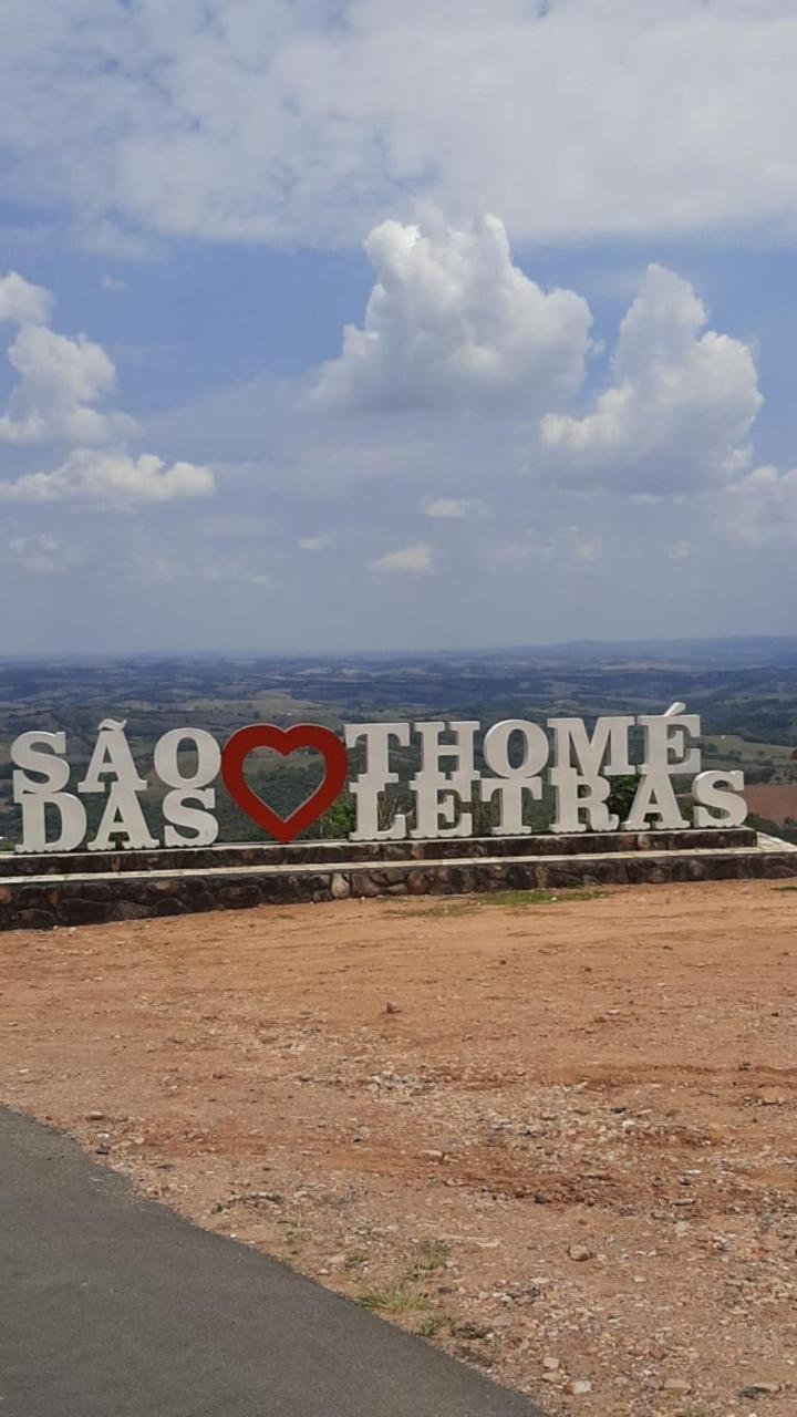 Kit Net Montanha Das Letras Leilighet São Tomé das Letras Rom bilde